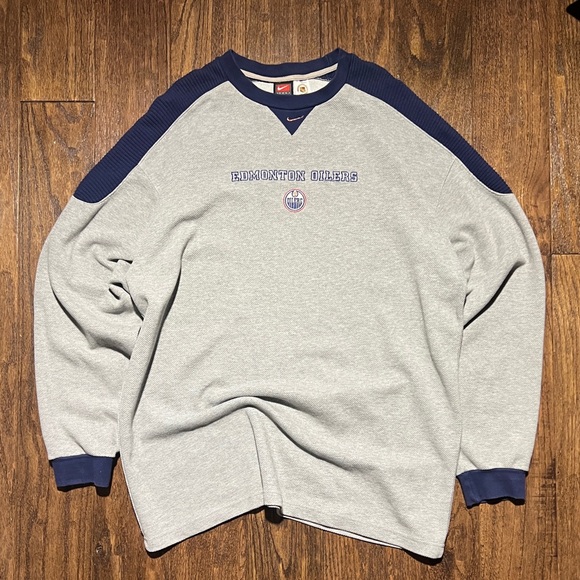 Nike Other - y2k nike center swoosh oilers sweater